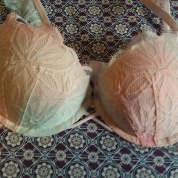 Bra - Picture 2 of 4